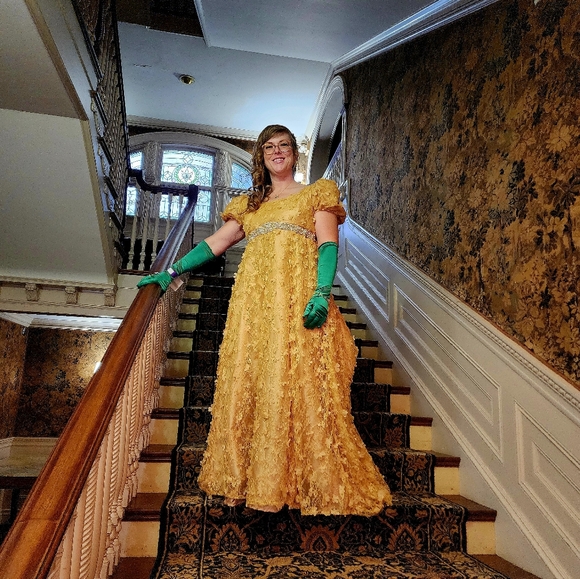 Regency Dress - Picture 2 of 6